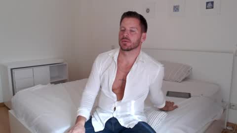 Snapshot of sexyandmarried chatting on December 2024 11:01:01 AM sexyandmarried online show from December 2024 11:01:01 AM