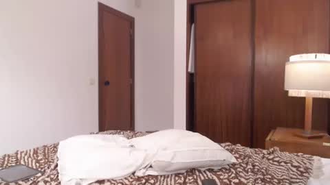 Snapshot of sexyandmarried chatting on September 2025 09:47:02 PM sexyandmarried online show from September 2025 09:47:02 PM
