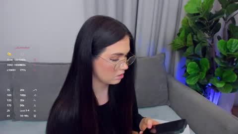 Snapshot of sexyangeloux chatting on May 2026 11:11:01 PM Lou online show from May 2026 11:11:01 PM