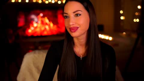 Sandra online show from December 2024 07:12:01 PM