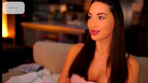 Sandra online show from February 2025 07:25:02 PM