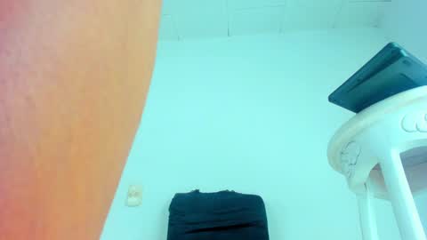 Snapshot of sexybabgirl chatting on December 2024 04:27:02 PM SexyBabyGirl online show from December 2024 04:27:02 PM