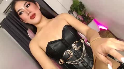 Lexie online show from September 2025 01:48:02 PM