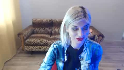 Snapshot of sexybeatriice chatting on January 2025 07:17:02 AM sexybeatriice online show from January 2025 07:17:02 AM
