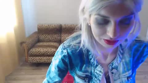 Snapshot of sexybeatriice chatting on February 2025 07:03:01 AM sexybeatriice online show from February 2025 07:03:01 AM