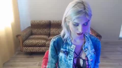Snapshot of sexybeatriice chatting on February 2025 07:04:02 AM sexybeatriice online show from February 2025 07:04:02 AM