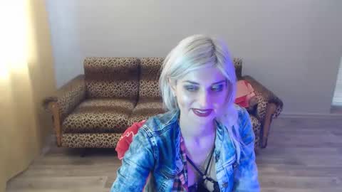 Snapshot of sexybeatriice chatting on February 2025 01:16:01 PM sexybeatriice online show from February 2025 01:16:01 PM