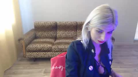 Snapshot of sexybeatriice chatting on February 2025 07:21:01 AM sexybeatriice online show from February 2025 07:21:01 AM