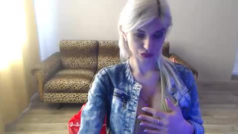 Snapshot of sexybeatriice chatting on February 2025 07:37:02 AM sexybeatriice online show from February 2025 07:37:02 AM