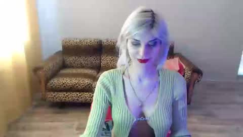 Snapshot of sexybeatriice chatting on March 2025 01:31:02 PM sexybeatriice online show from March 2025 01:31:02 PM