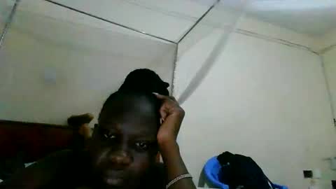 Snapshot of sexybeb25 chatting on May 2026 03:14:02 AM yvonne online show from May 2026 03:14:02 AM