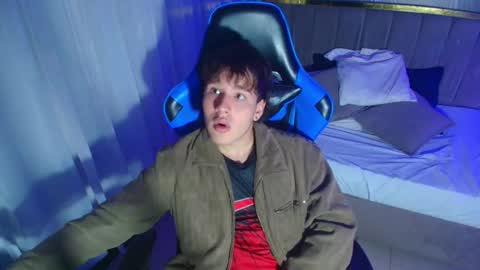 owen sky online show from October 2025 12:06:01 PM