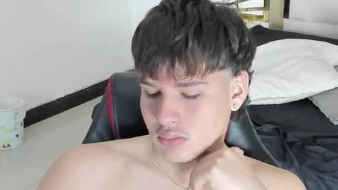 owen sky online show from October 2025 01:22:02 PM