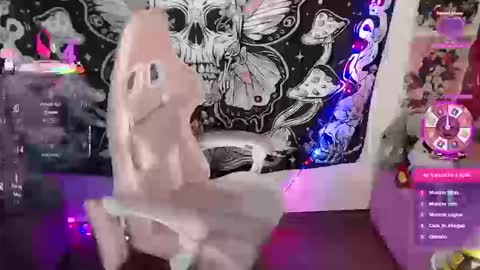 Carrie online show from September 2025 11:18:01 PM