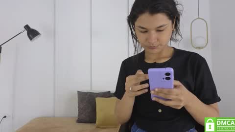 chanell and yina online show from January 2026 01:15:02 PM