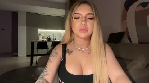 sexyanais online show from May 2026 11:54:02 PM