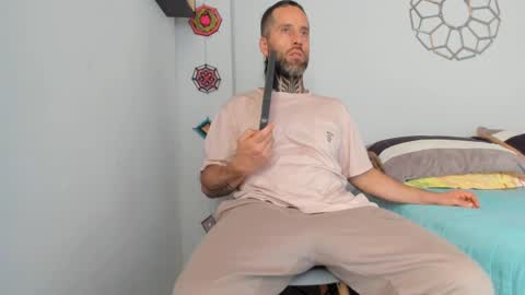 Antonioylola online show from February 2025 03:36:02 PM