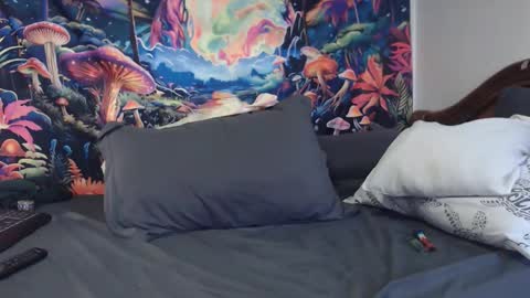 Mike online show from November 2025 09:48:02 PM