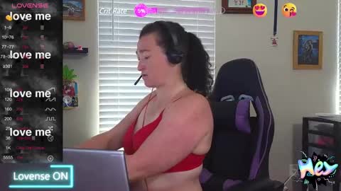 Snapshot of sexydistraction1 chatting on March 2025 05:57:02 PM SexyDistraction online show from March 2025 05:57:02 PM