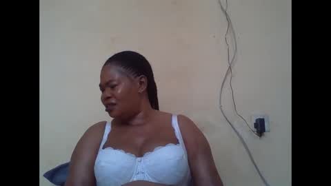 EMILY online show from November 2025 07:19:01 AM