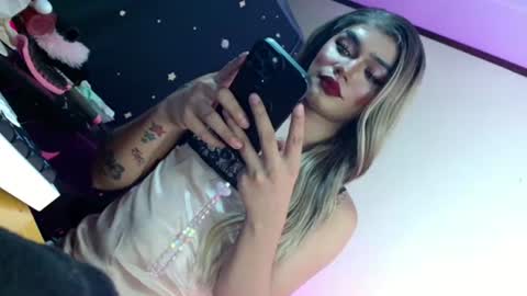 Snapshot of sexyhotbabe18 chatting on June 2026 06:22:02 PM sexyhotbabe18 online show from June 2026 06:22:02 PM