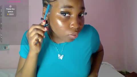 Hailey online show from October 2025 10:06:02 PM