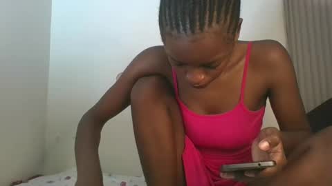 Snapshot of sexyhotgal23 chatting on January 2025 04:13:01 AM REBECCAH online show from January 2025 04:13:01 AM