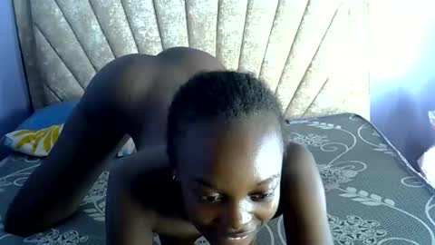 Snapshot of sexyicey99 chatting on April 2026 02:00:02 AM SexyIcey online show from April 2026 02:00:02 AM