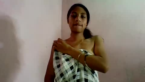 sexyjolie586 online show from July 2026 06:05:01 AM