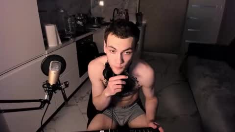 Kolya online show from February 2025 03:12:02 AM