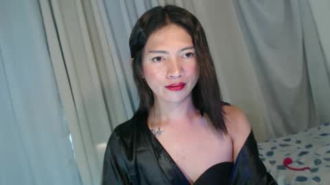 kylie jenner red lips online show from September 2025 06:37:01 AM