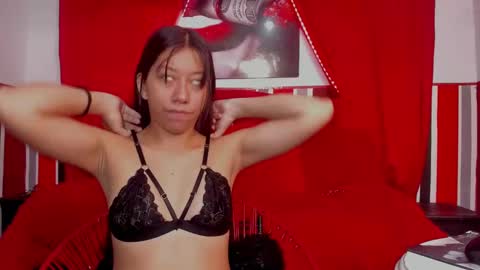 laura online show from February 2025 12:11:01 PM