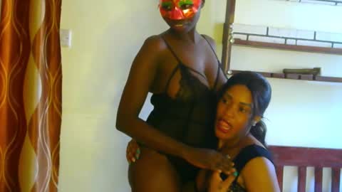 Snapshot of sexylavinn chatting on November 2025 07:30:01 AM lavinn online show from November 2025 07:30:01 AM