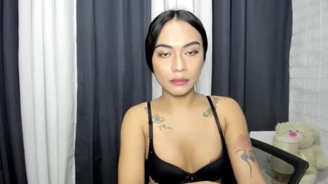 maxine online show from October 2025 12:28:01 PM