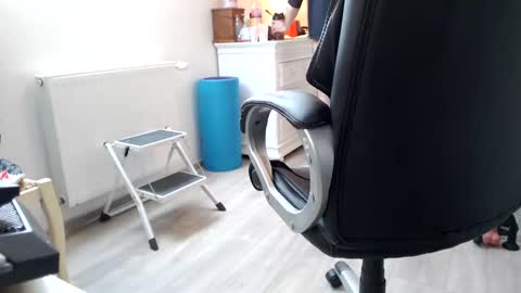 Vincent Vega online show from March 2025 02:45:02 PM