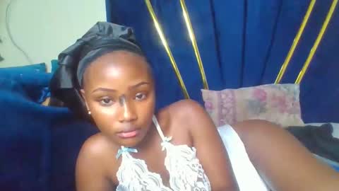 Snapshot of sexymartha5661 chatting on October 2025 09:27:02 PM sexymartha5661 online show from October 2025 09:27:02 PM