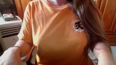 Snapshot of sexymisss24 chatting on September 2025 02:40:01 PM sexymisss24 online show from September 2025 02:40:01 PM