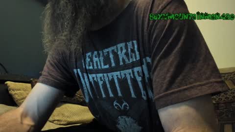 Sexymountainman420 online show from December 2024 04:12:01 AM