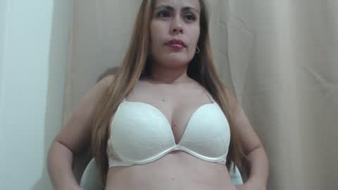 sexymye online show from January 2025 10:17:01 AM