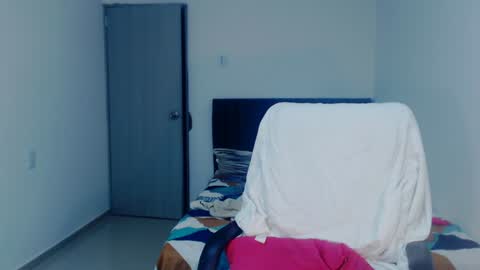 Snapshot of sexynatalia25 chatting on December 2024 01:03:02 AM Natalia Duran online show from December 2024 01:03:02 AM