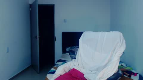 Snapshot of sexynatalia25 chatting on December 2024 05:12:02 AM Natalia Duran online show from December 2024 05:12:02 AM