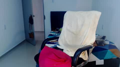 Snapshot of sexynatalia25 chatting on February 2025 09:04:01 PM Natalia Duran online show from February 2025 09:04:01 PM