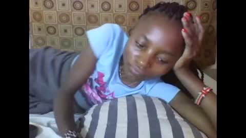 Snapshot of sexyneedle22 chatting on February 2025 05:18:02 AM VIVIAN online show from February 2025 05:18:02 AM