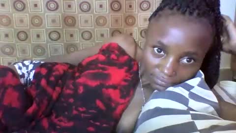 Snapshot of sexyneedle22 chatting on February 2025 01:25:01 PM VIVIAN online show from February 2025 01:25:01 PM