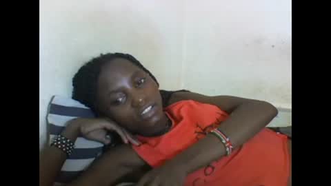 Snapshot of sexyneedle22 chatting on February 2025 09:38:01 AM VIVIAN online show from February 2025 09:38:01 AM