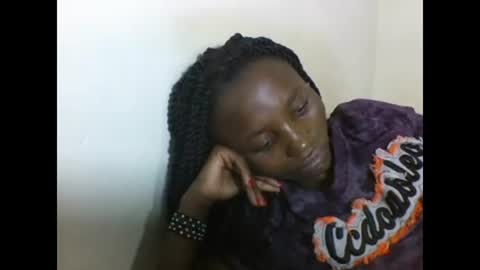 Snapshot of sexyneedle22 chatting on February 2025 04:31:01 AM VIVIAN online show from February 2025 04:31:01 AM