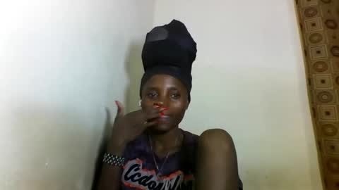 Snapshot of sexyneedle22 chatting on February 2025 02:59:02 PM VIVIAN online show from February 2025 02:59:02 PM