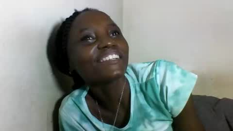 Snapshot of sexyneedle22 chatting on February 2025 07:30:01 PM VIVIAN online show from February 2025 07:30:01 PM