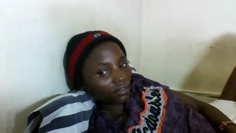 Snapshot of sexyneedle22 chatting on February 2025 08:58:01 AM VIVIAN online show from February 2025 08:58:01 AM