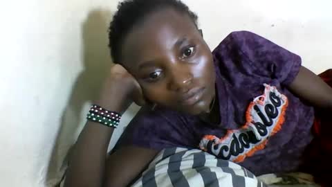 Snapshot of sexyneedle22 chatting on February 2025 12:36:01 PM VIVIAN online show from February 2025 12:36:01 PM